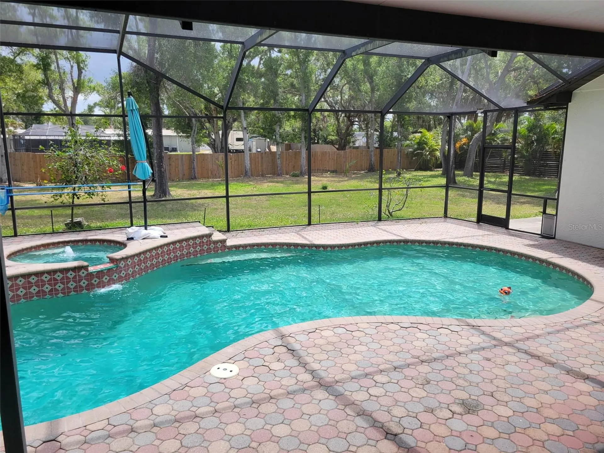9405 94th Street Seminole FL 33777
