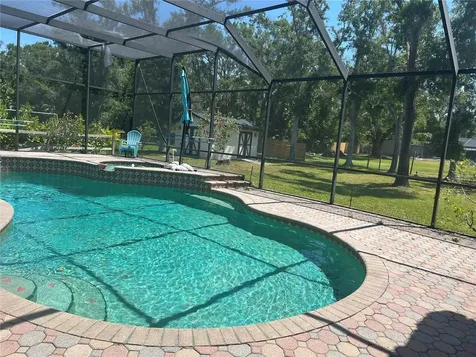 9405 94th Street Seminole FL 33777