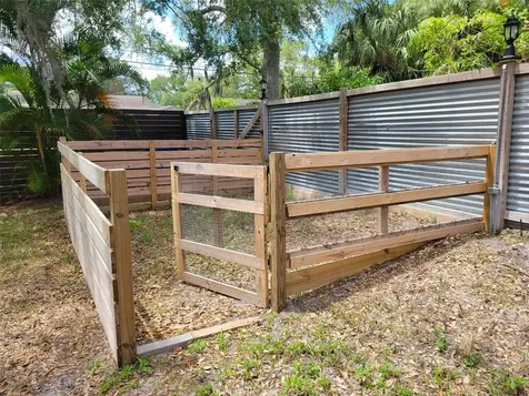 9405 94th Street Seminole FL 33777