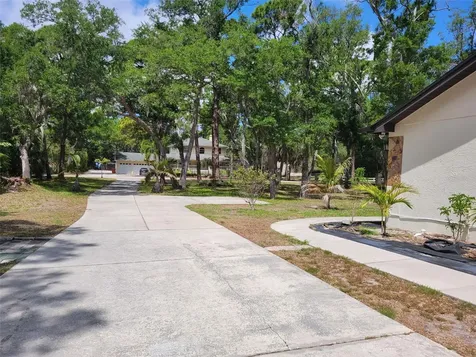 9405 94th Street Seminole FL 33777