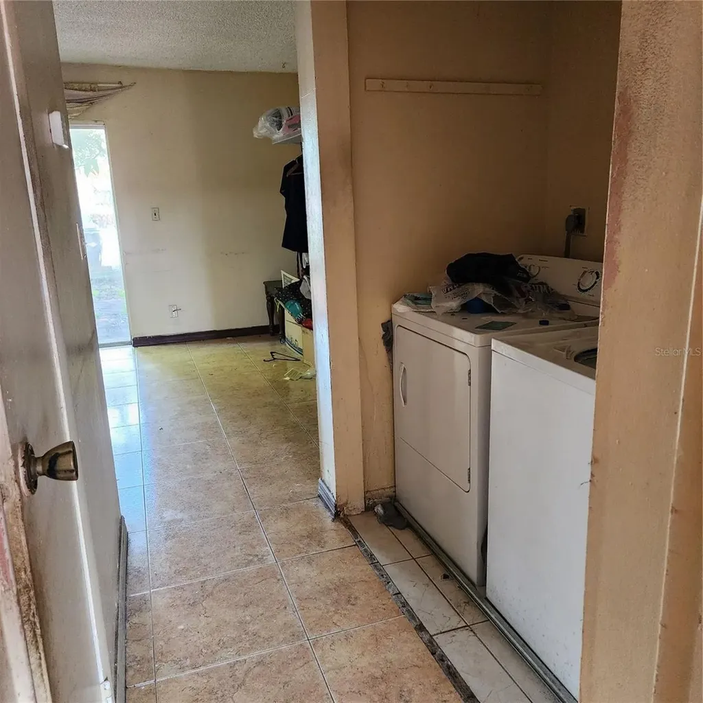 5733 Blueberry Court Lauderhill FL 33313