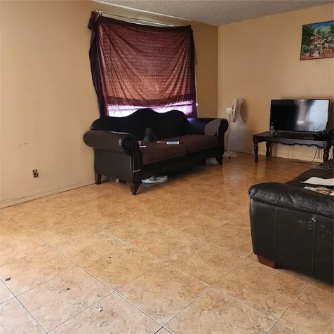 5733 Blueberry Court Lauderhill FL 33313