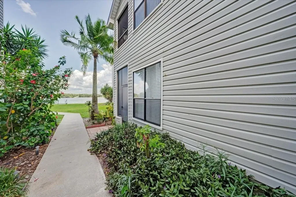 3127 W Sligh Avenue Tampa FL 33614