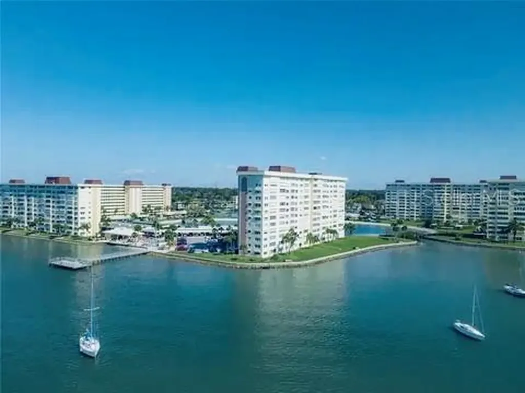 St Petersburg FL 33708