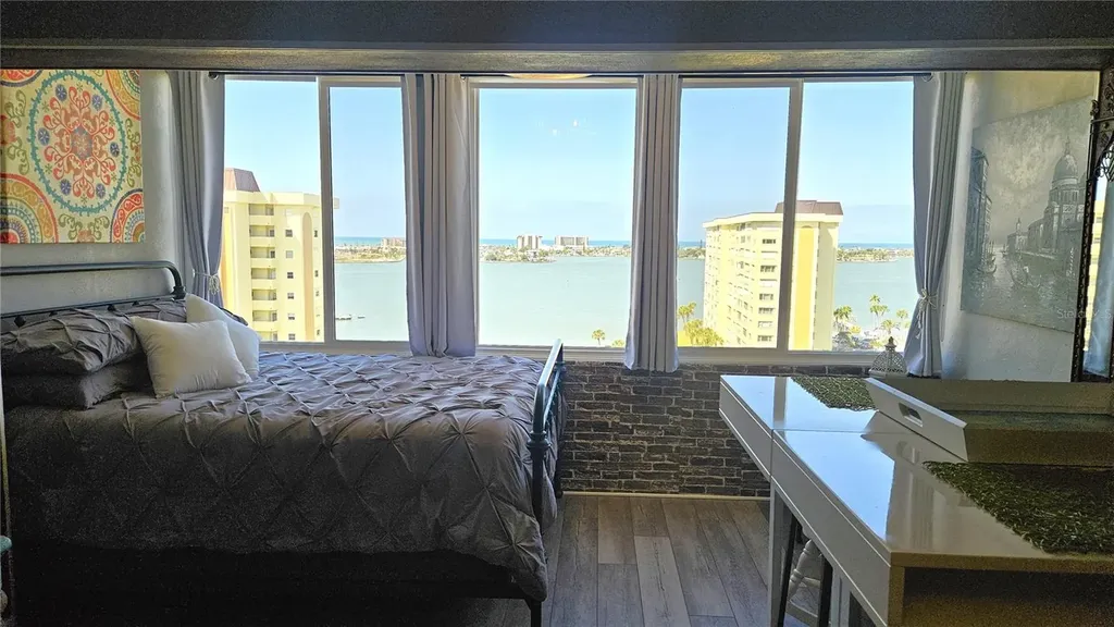 St Petersburg FL 33708