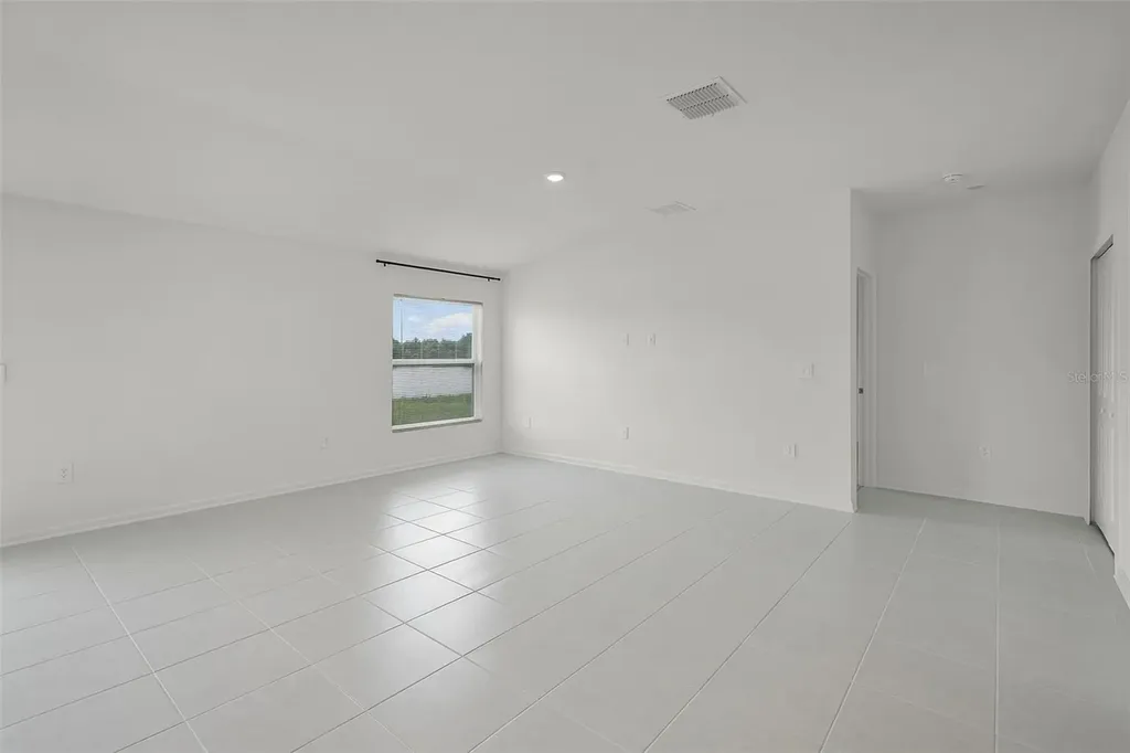2711 Pioneer Trail Eagle Lake FL 33839