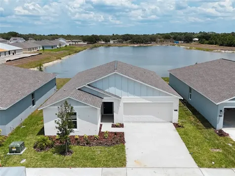 2711 Pioneer Trail Eagle Lake FL 33839