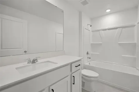 2711 Pioneer Trail Eagle Lake FL 33839