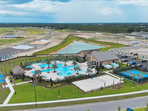 2711 Pioneer Trail Eagle Lake FL 33839