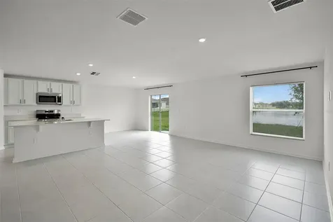 2711 Pioneer Trail Eagle Lake FL 33839