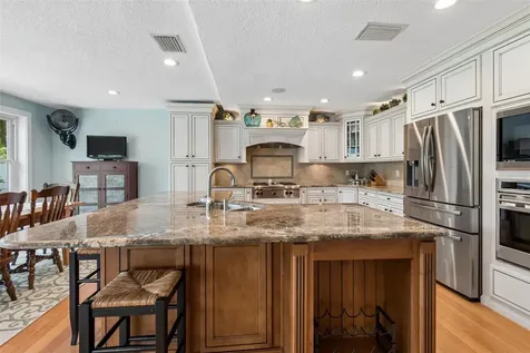 3104 Tarabrook Drive Tampa FL 33618