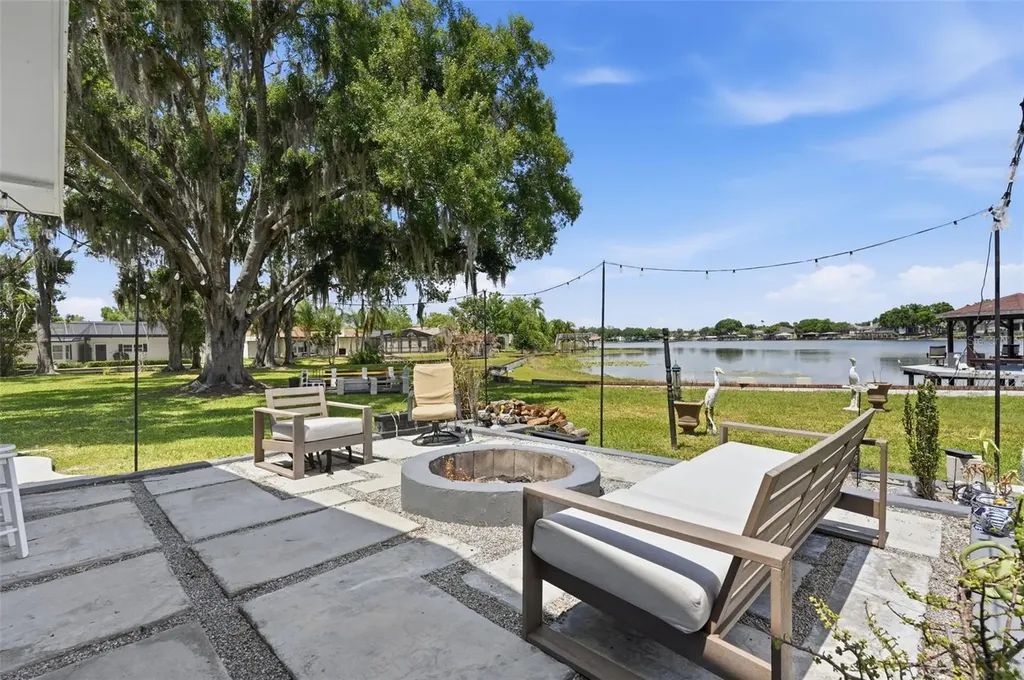 3678 E Lake Drive Land O Lakes FL 34639