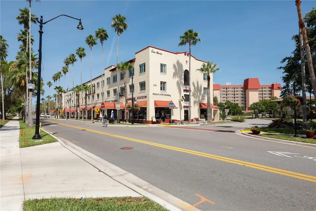 205 Via Veneto Venice FL 34285