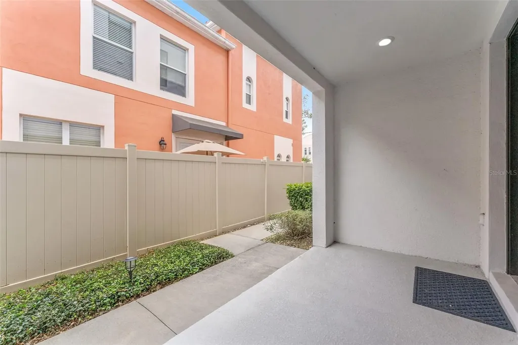 412 S Albany Avenue Tampa FL 33606