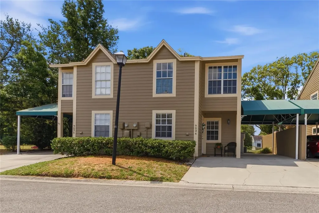 9034 Lake Place Lane Tampa FL 33634