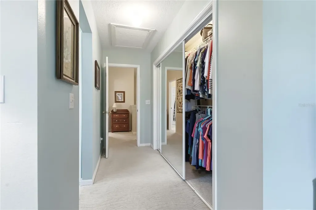 9034 Lake Place Lane Tampa FL 33634