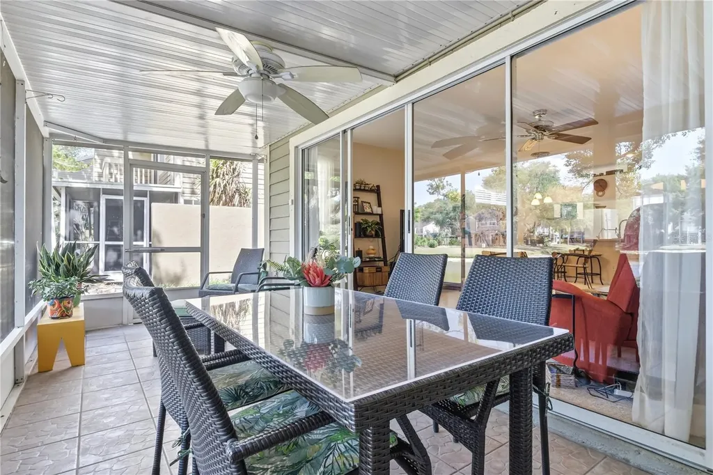 9034 Lake Place Lane Tampa FL 33634