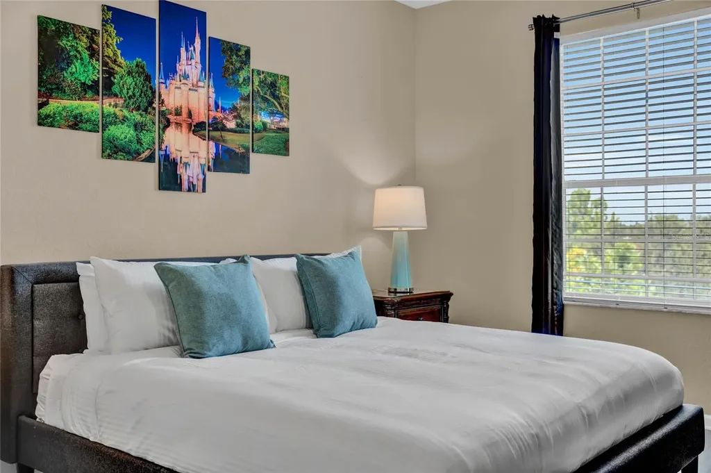 2813 Almaton Loop Kissimmee FL 34747