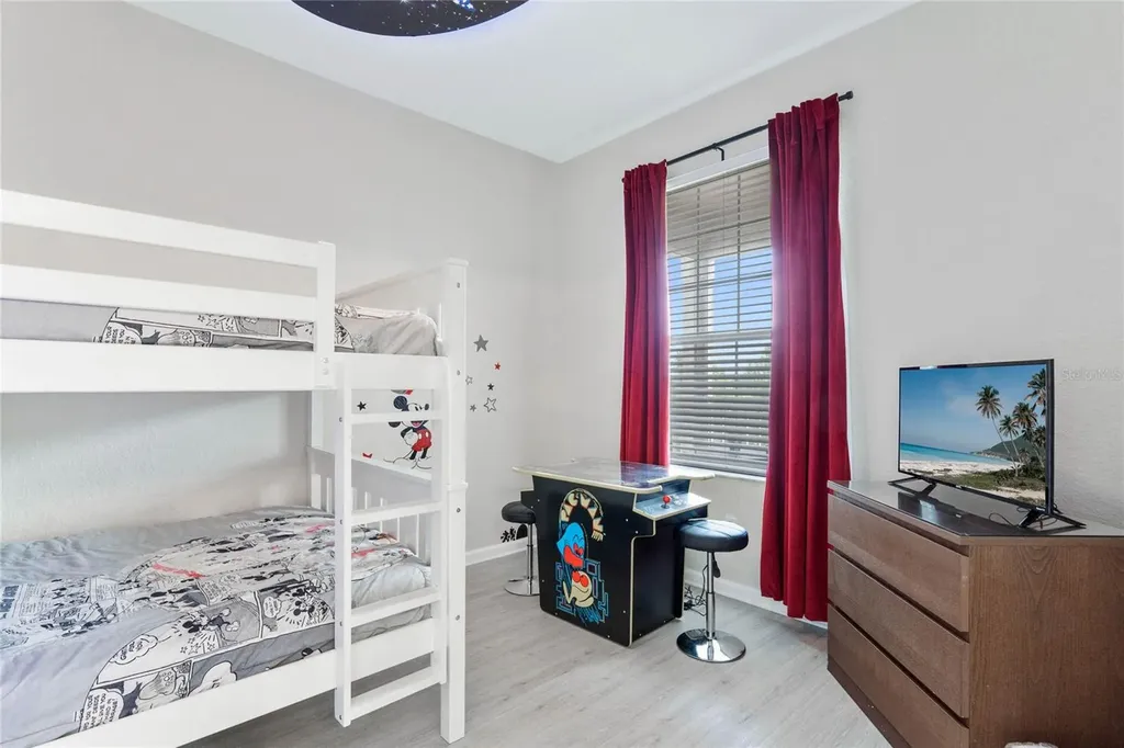 2813 Almaton Loop Kissimmee FL 34747