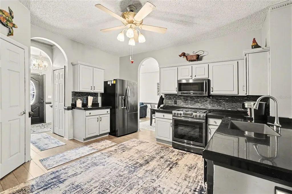 10212 Grant Creek Drive Tampa FL 33647