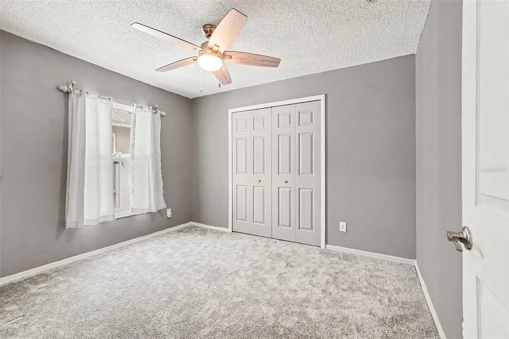 10212 Grant Creek Drive Tampa FL 33647