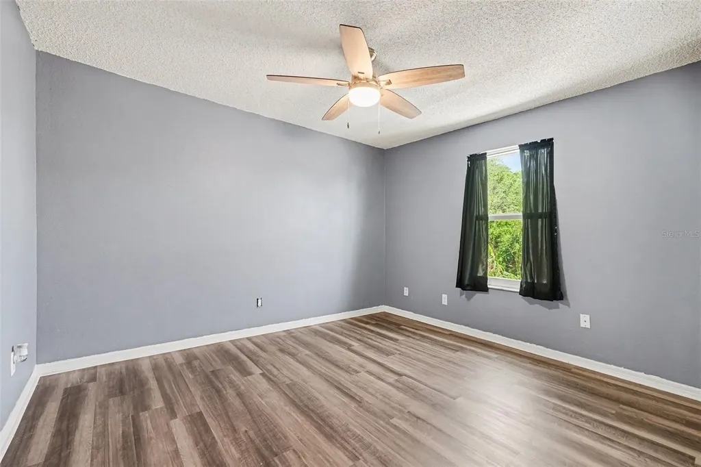 10212 Grant Creek Drive Tampa FL 33647