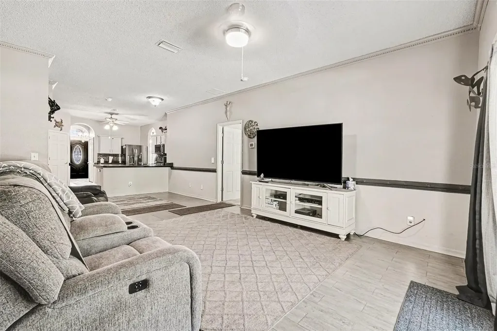 10212 Grant Creek Drive Tampa FL 33647