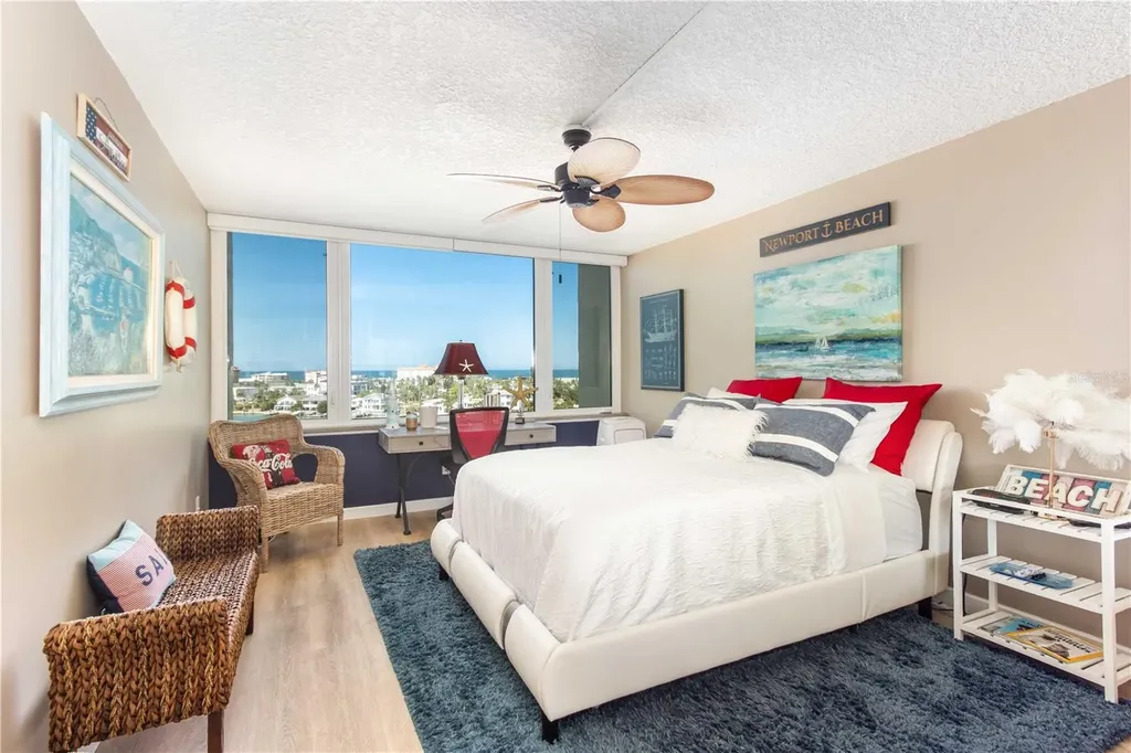 736 Island Way Clearwater FL 33767