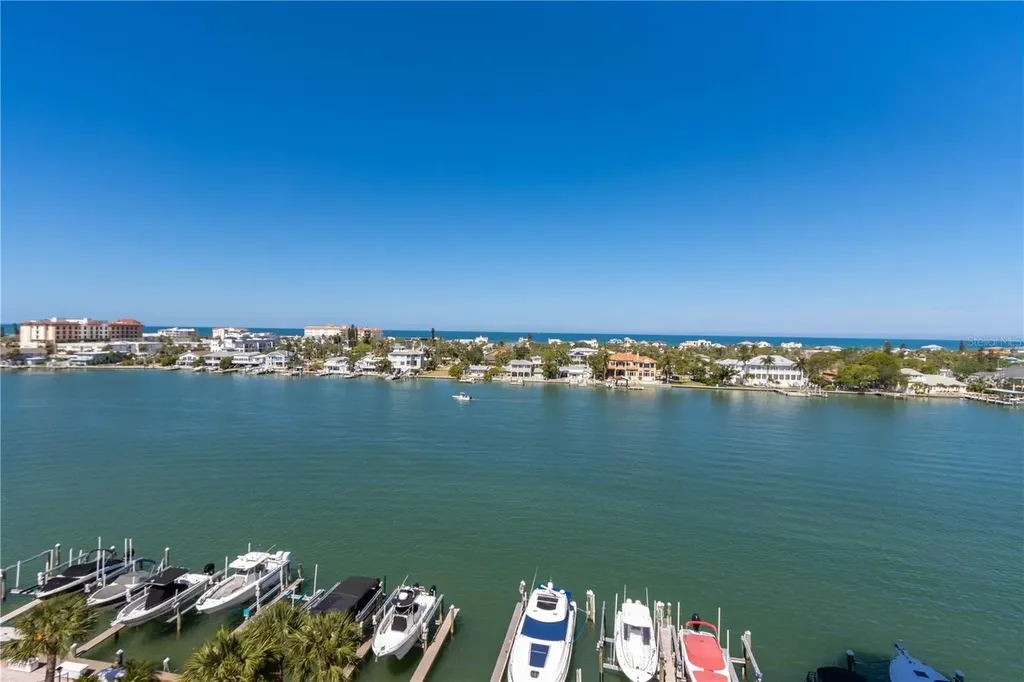736 Island Way Clearwater FL 33767