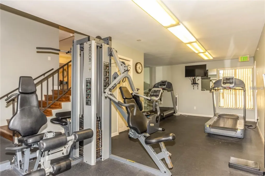 736 Island Way Clearwater FL 33767