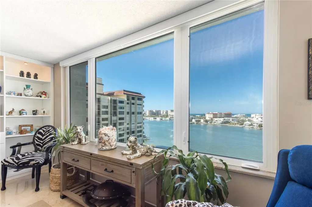 736 Island Way Clearwater FL 33767