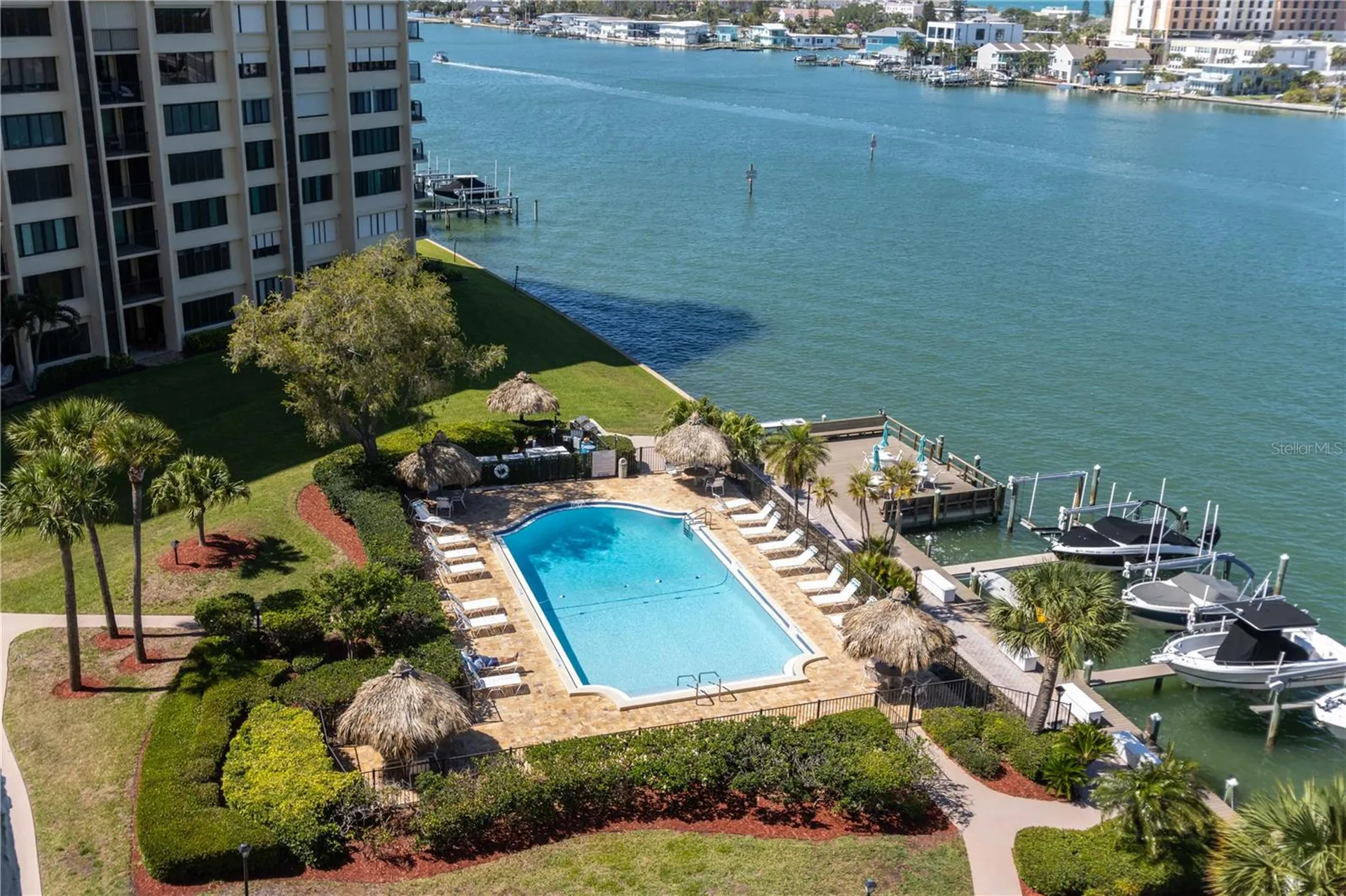 736 Island Way Clearwater FL 33767