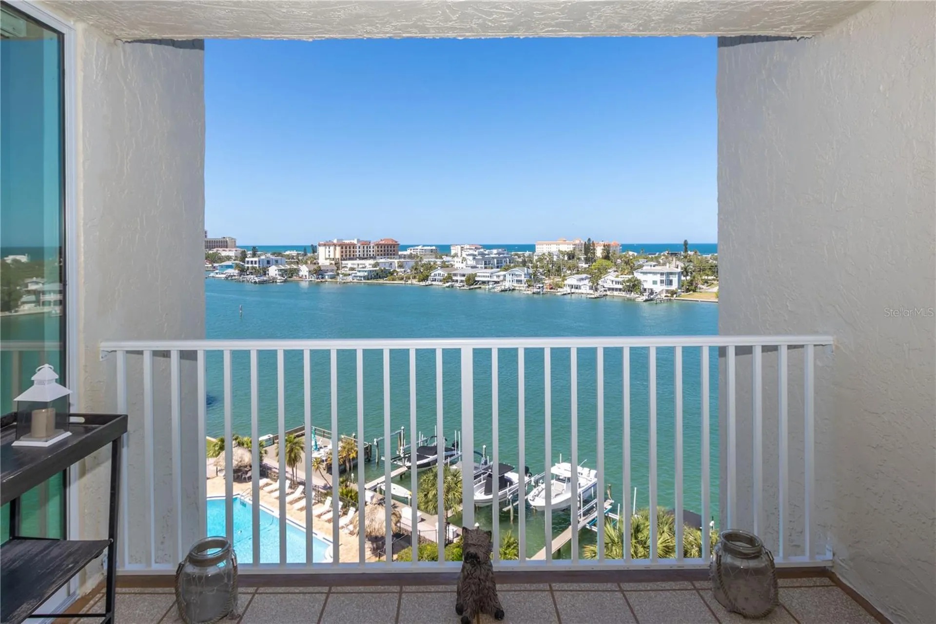 736 Island Way Clearwater FL 33767