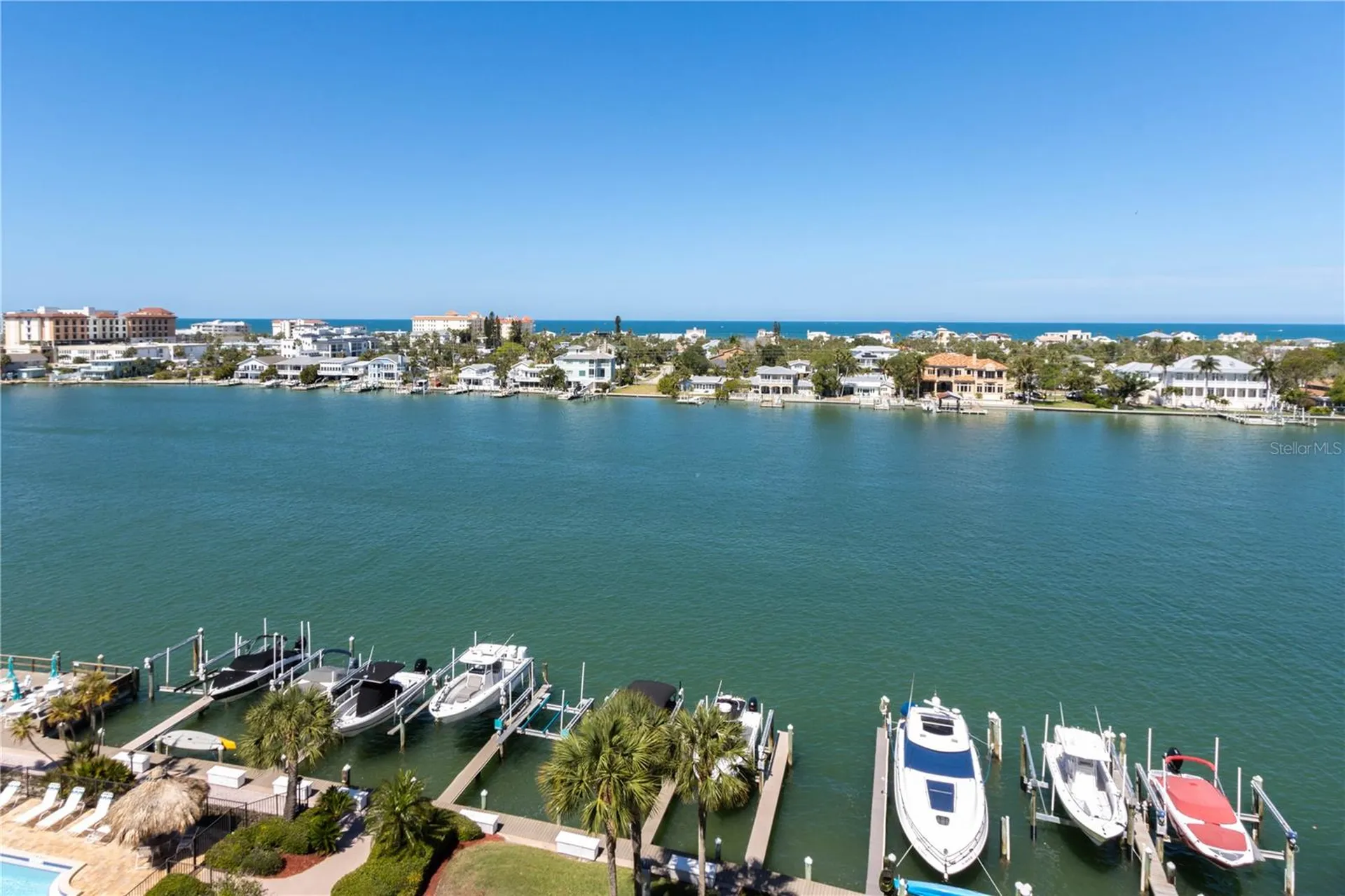 736 Island Way Clearwater FL 33767