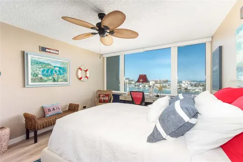 736 Island Way Clearwater FL 33767