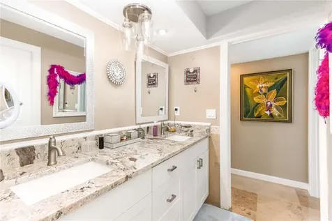 736 Island Way Clearwater FL 33767