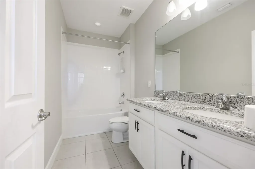 6207 Voyagers Place Apollo Beach FL 33572