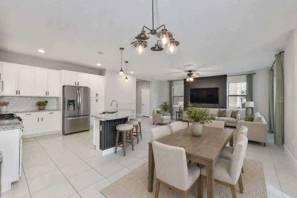 6207 Voyagers Place Apollo Beach FL 33572