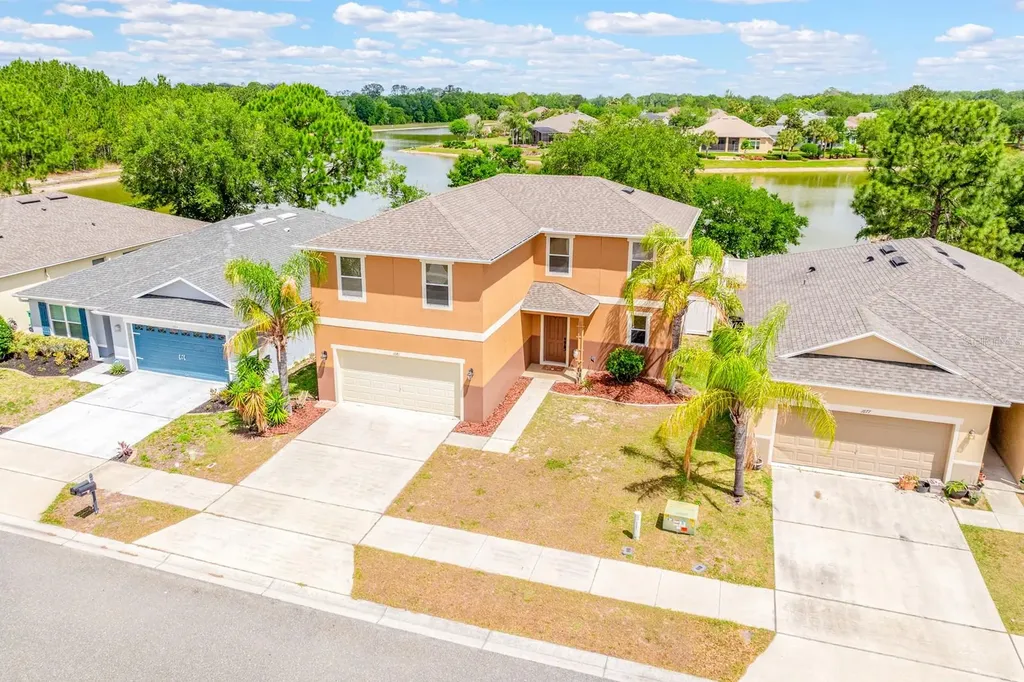 1681 Strathmore Circle Mount Dora FL 32757