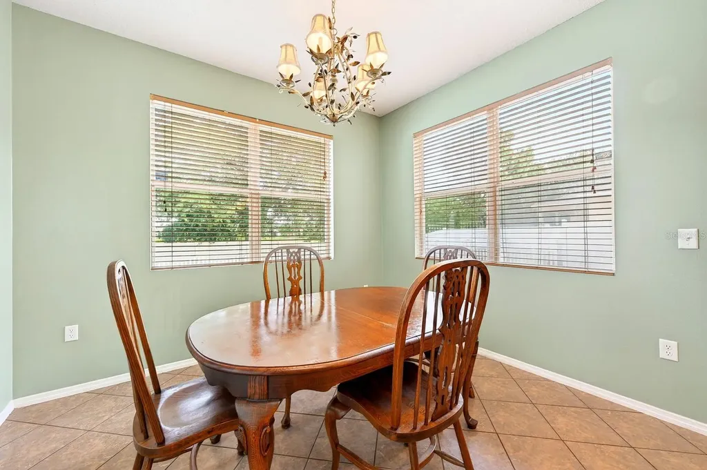 1681 Strathmore Circle Mount Dora FL 32757