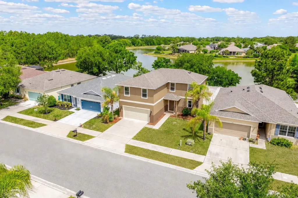 1681 Strathmore Circle Mount Dora FL 32757