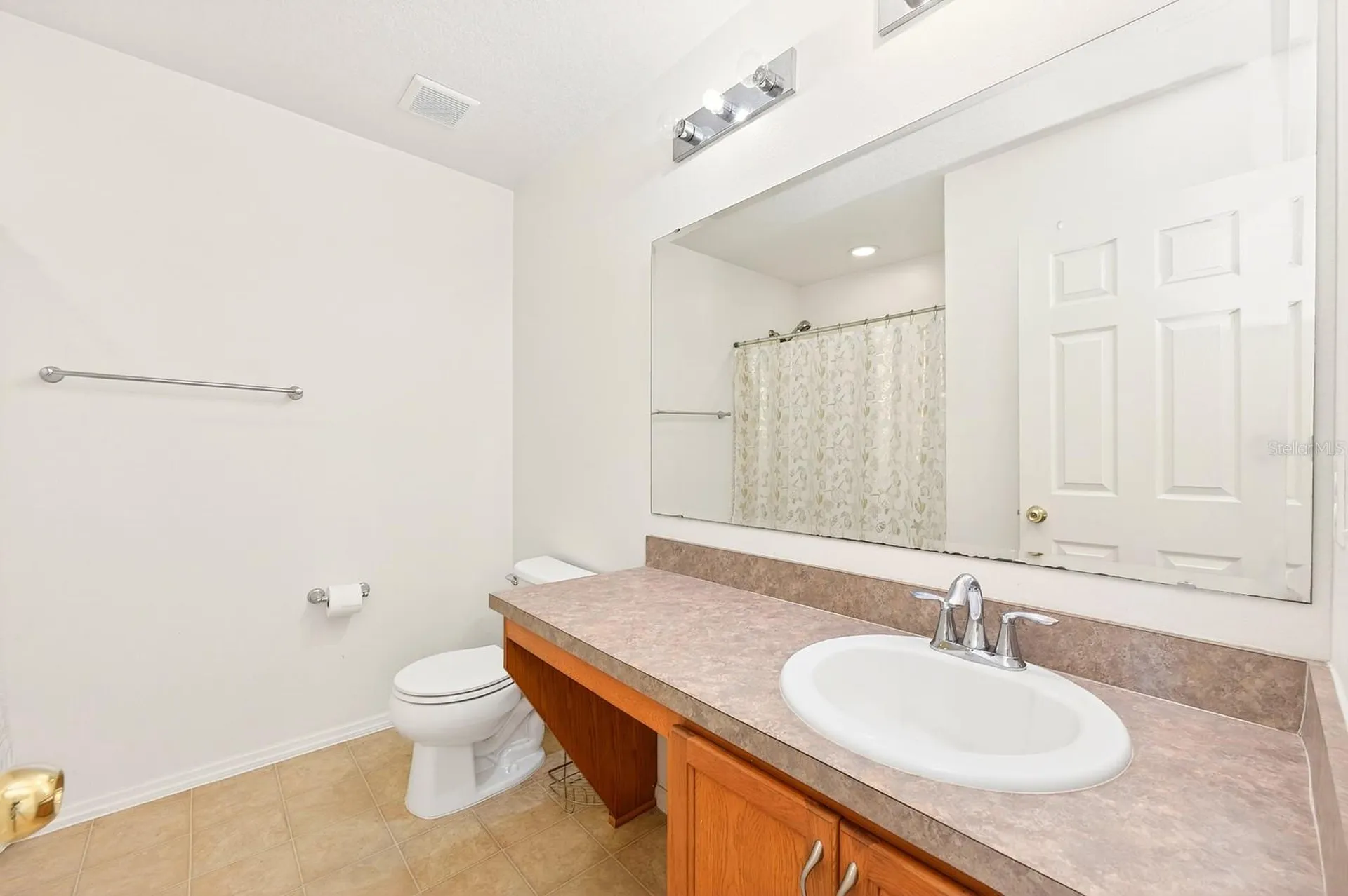 1681 Strathmore Circle Mount Dora FL 32757