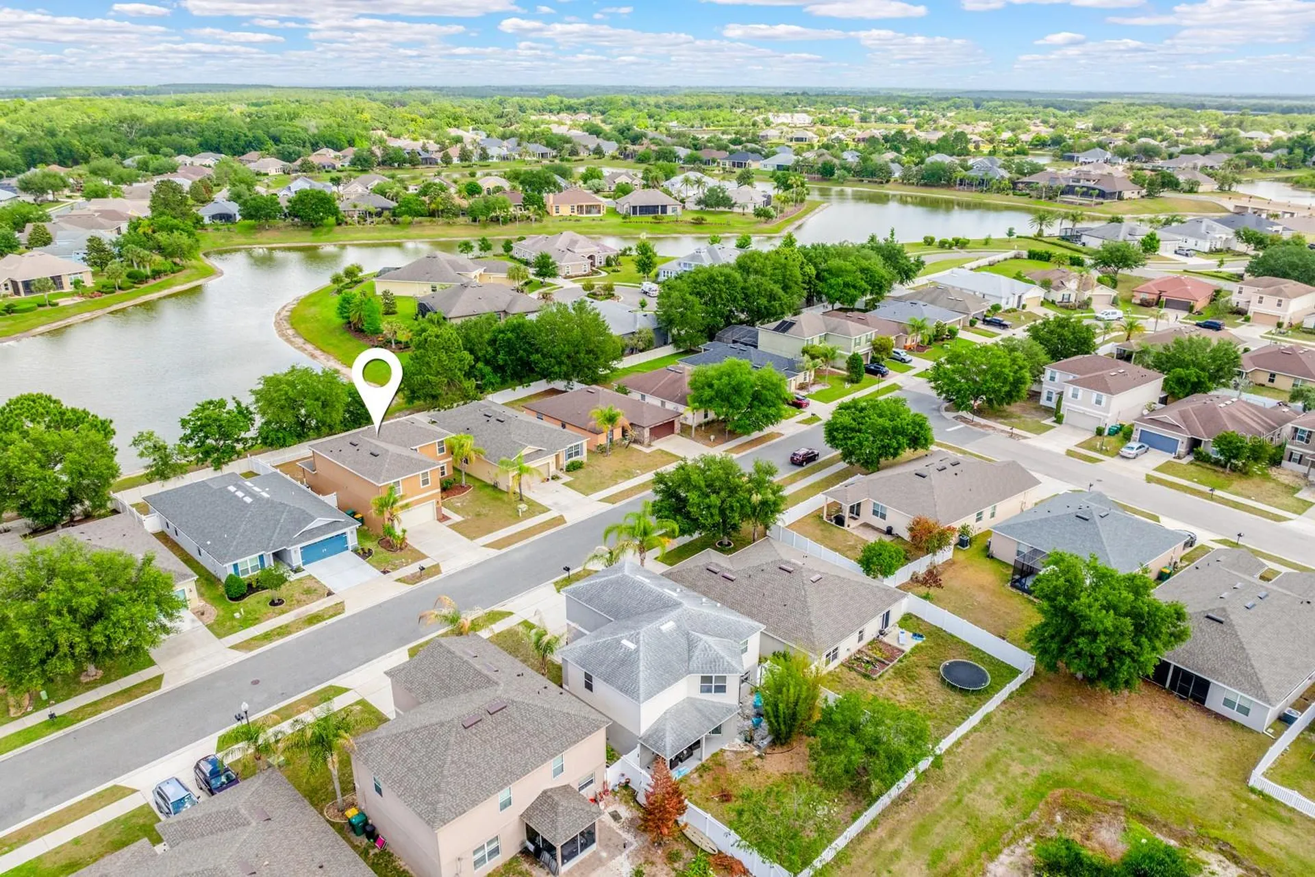 1681 Strathmore Circle Mount Dora FL 32757