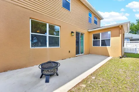 1681 Strathmore Circle Mount Dora FL 32757
