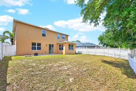 1681 Strathmore Circle Mount Dora FL 32757