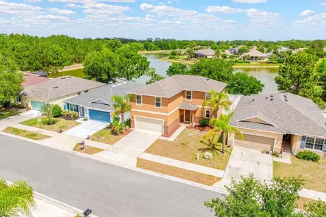 1681 Strathmore Circle Mount Dora FL 32757