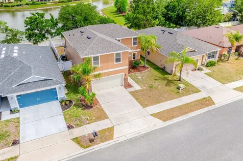 1681 Strathmore Circle Mount Dora FL 32757