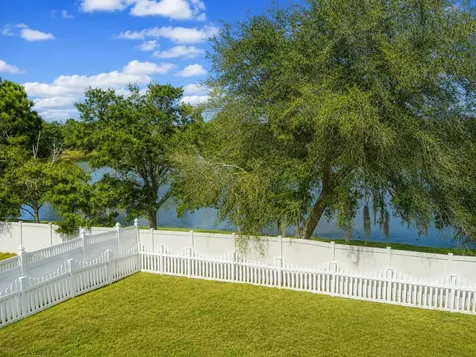1681 Strathmore Circle Mount Dora FL 32757