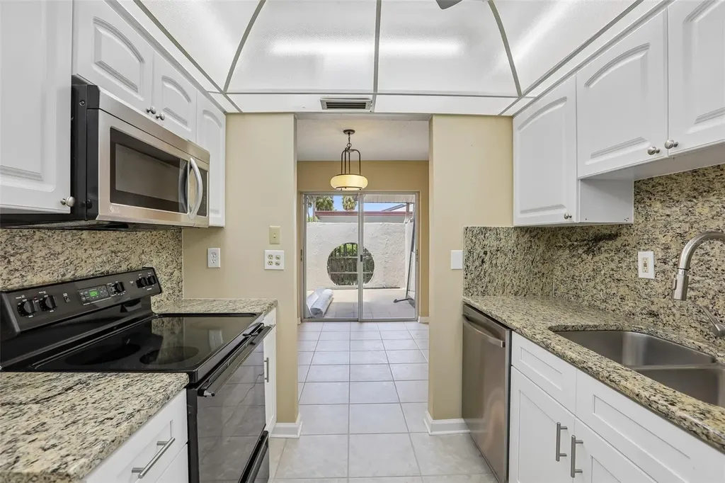 1418 14th Circle SE Largo FL 33771