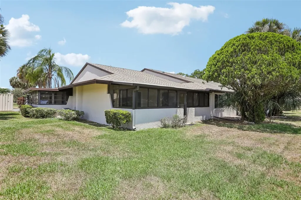 1418 14th Circle SE Largo FL 33771